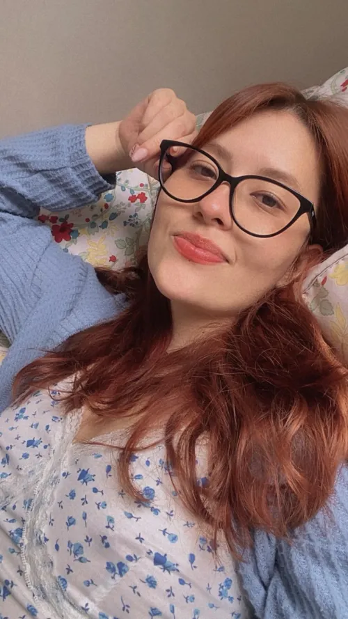 Do you find me attractive? by Venuss_08