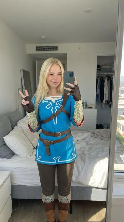 Do you find me hot? Be honest by Front_Situation3943