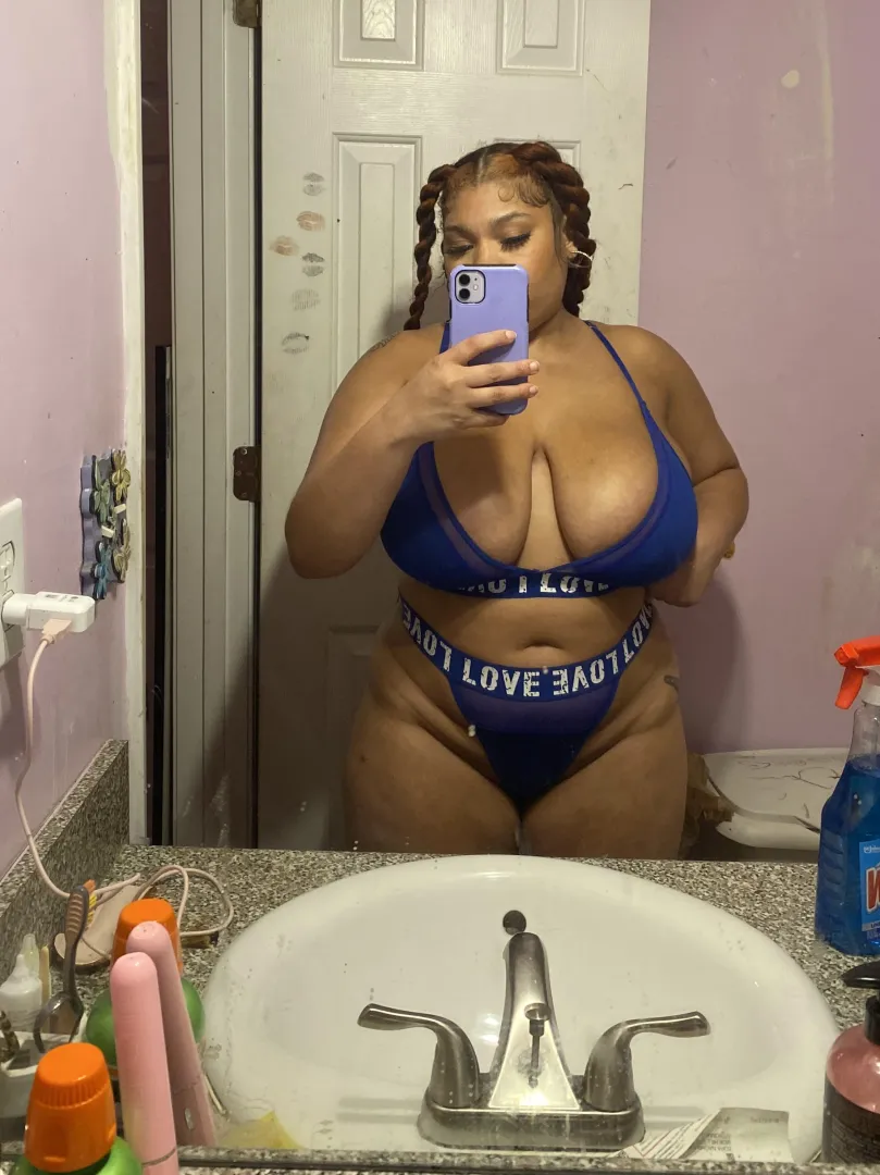 do you find my oversized body desirable? posted by fairytitgoddess