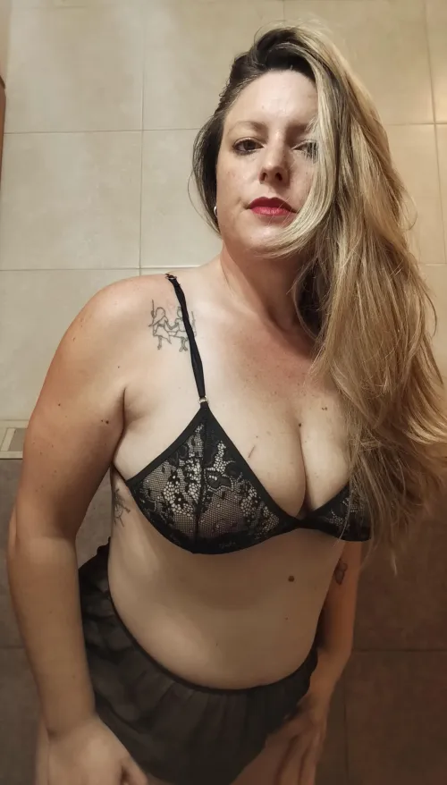 Do you know your wife's lover? by Giselle_Rios