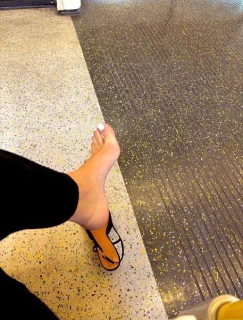 Do you like admiring white toes on public transport? by MissLBella