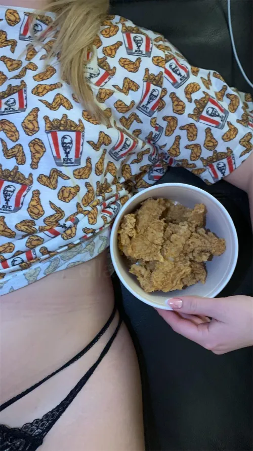 Do you like chicken wings? by evil_ella