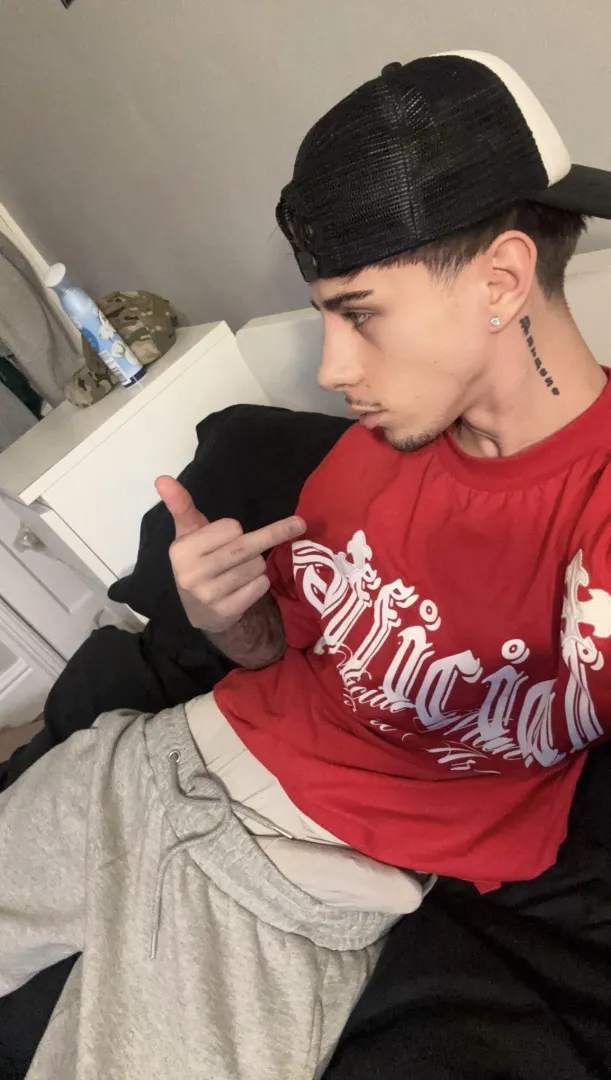 Do you like guys with neck tattoos? posted by Safe-Cartographer254