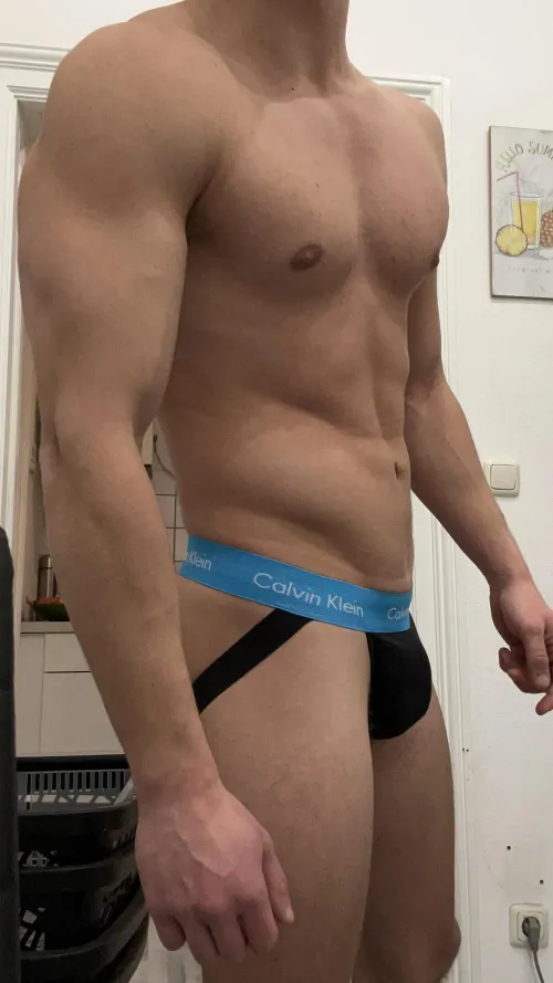 Do you like gym bros wearing these? by Select_Equipment4297