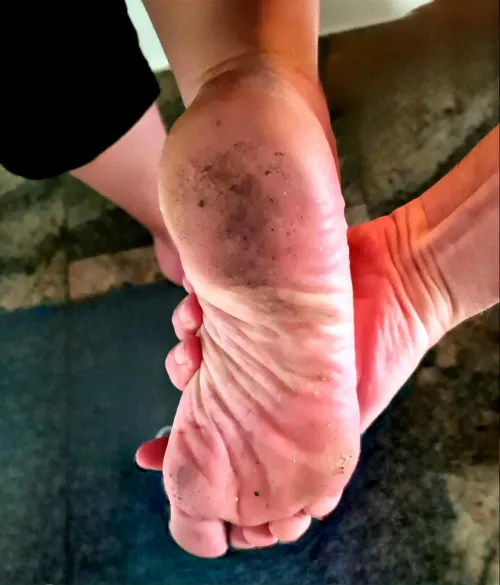 Do you like it when he shows you my dirty soles? by misskatefeet1