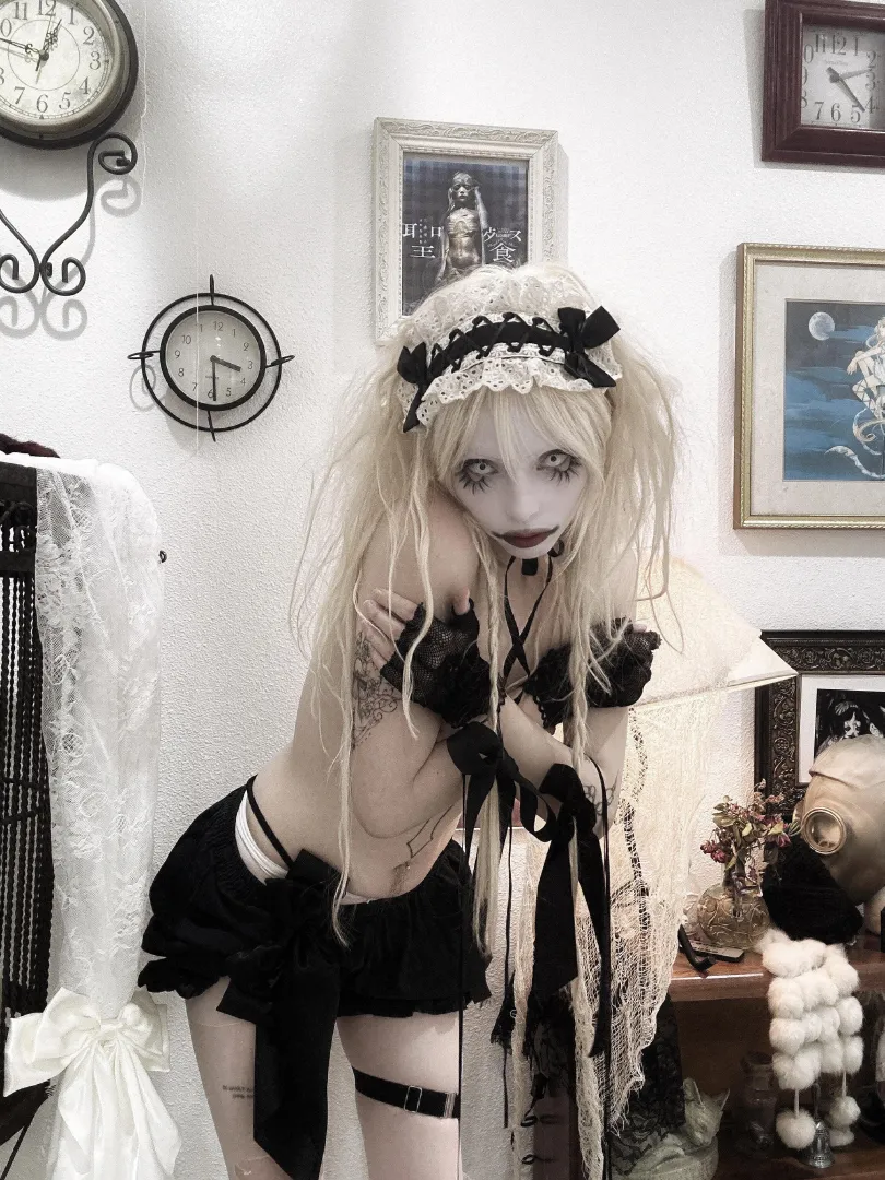 do you like me creepy? ♣ posted by bl0odsyring3