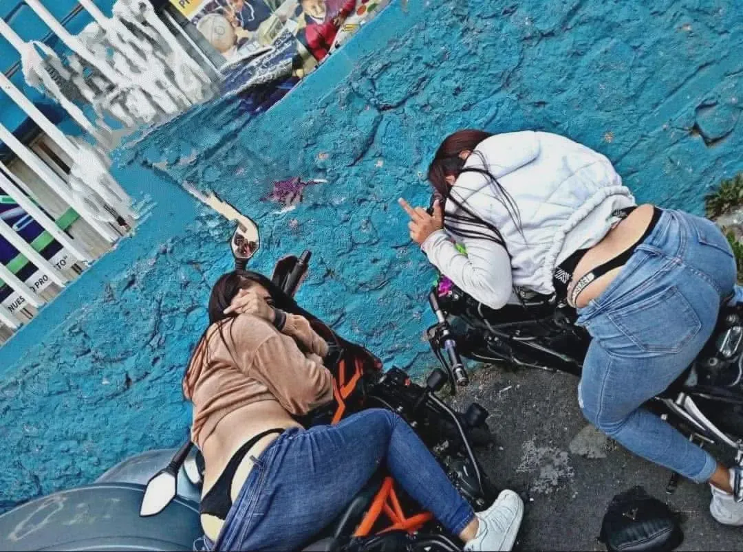 Do you like motorcycles? posted by RetoTanga