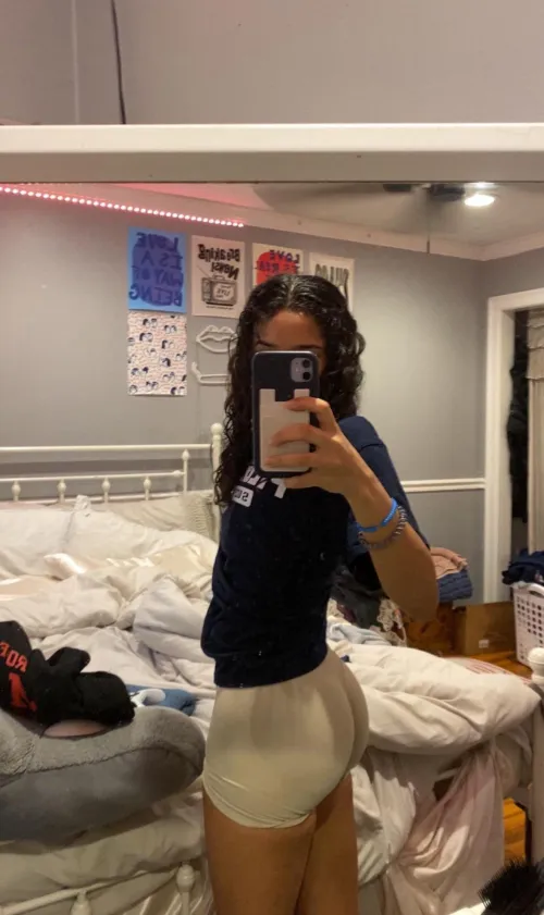 Do you like my booty by xxxgoddesssofia