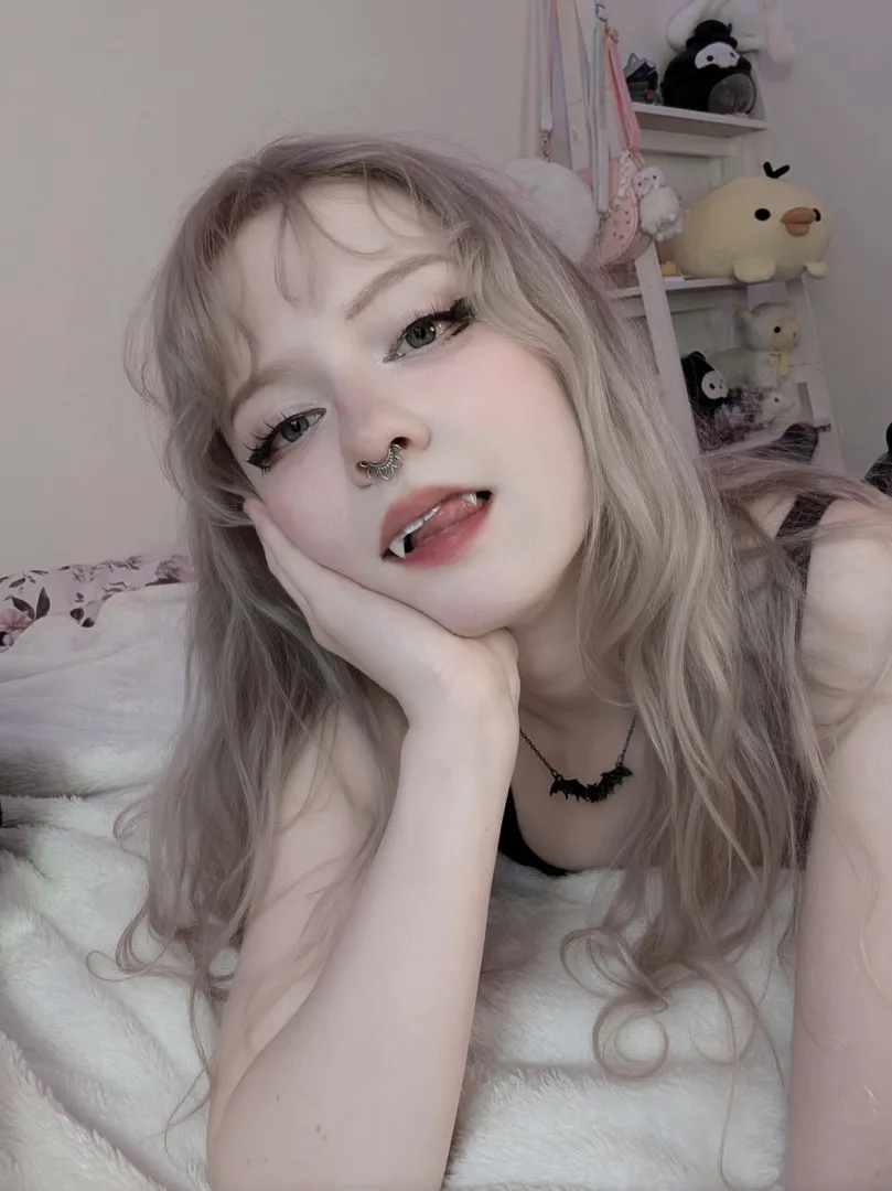 Do you like my famgs? >:3 posted by Allie_kittyy