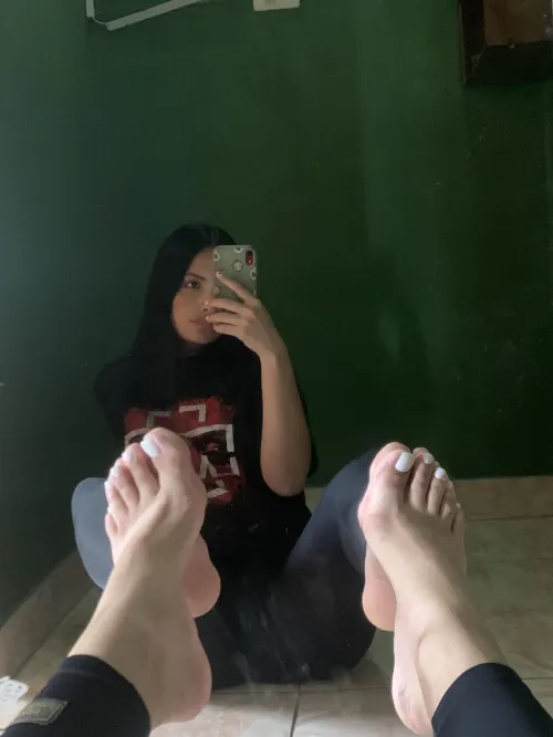 Do you like my new pedicure by carameltoes112