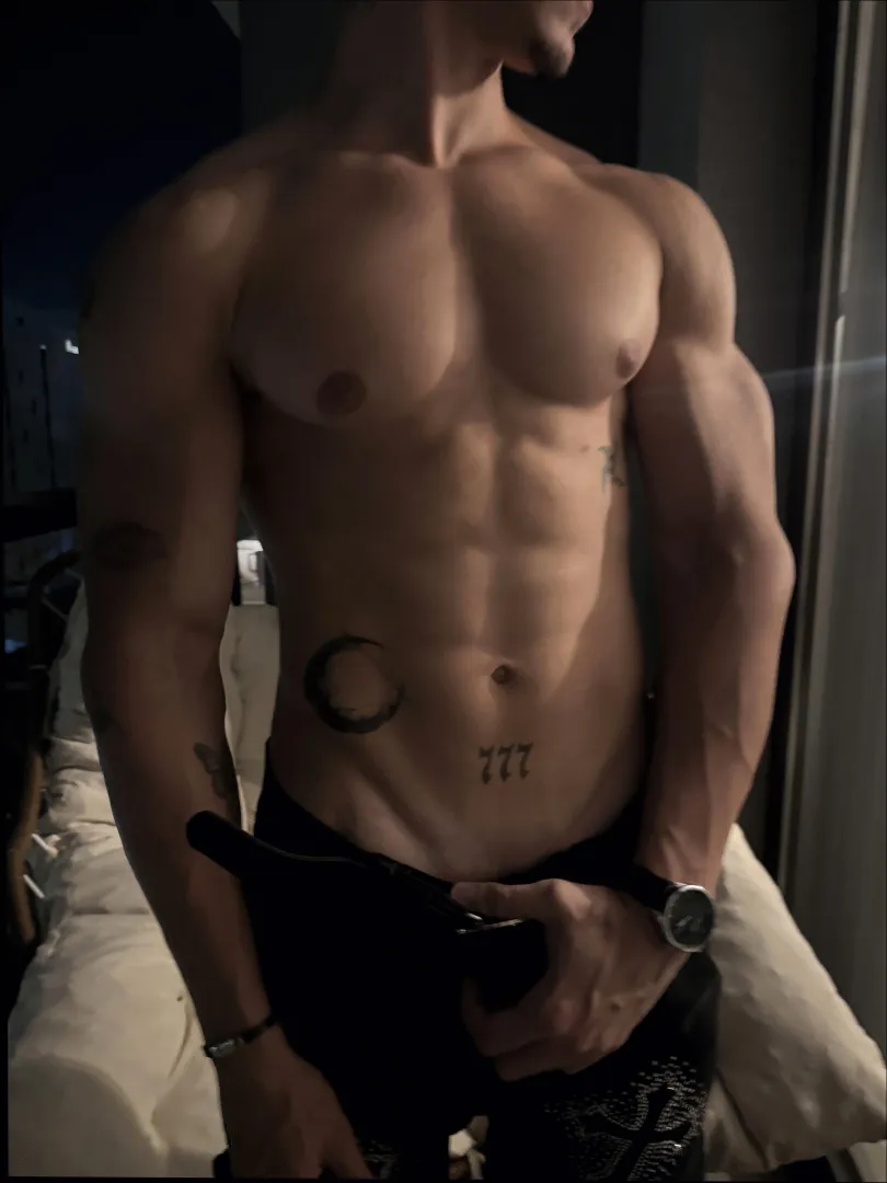 do you like my nipples? posted by TastyChrips