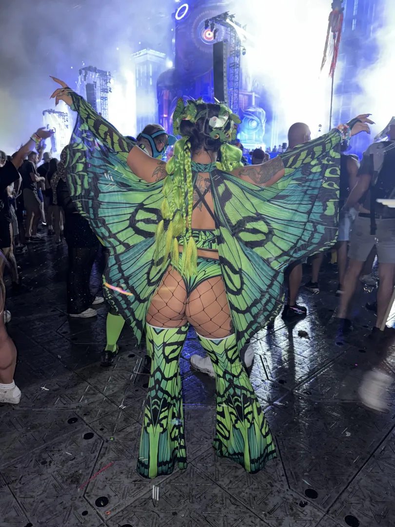 Do you like my outfit? posted by PRClp615