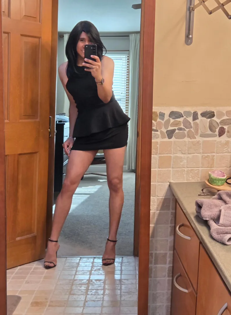 Do you like my peplum dress today? It felt so snug and just so form fitting I wished I could wear it to work for example    oh well someday perhaps haha  posted by AmandaTaylor8