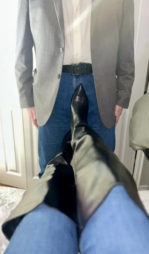 Do you like my POV or would you like to see his? by BulgingCowboy