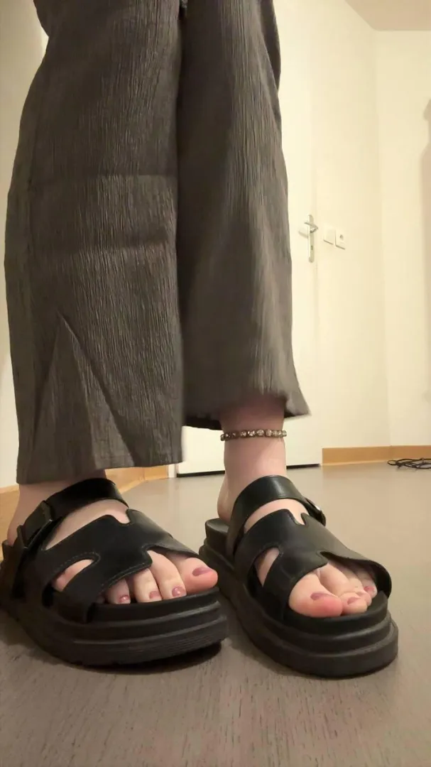 Do you like my sandals? posted by Melanie_Soles