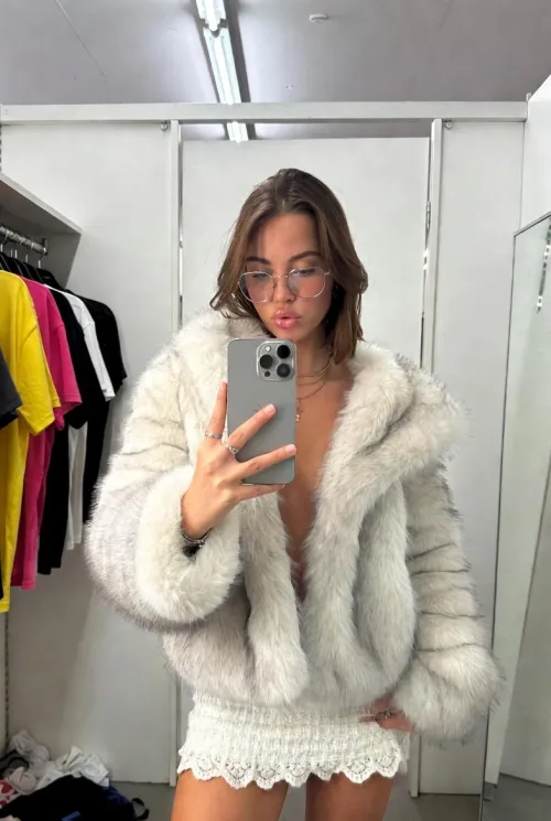 Do you like nerdy girls like me? ❤️ by FurLover__69