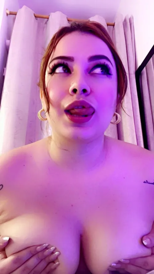 Do you like this face, my love? by No_Criticism9307