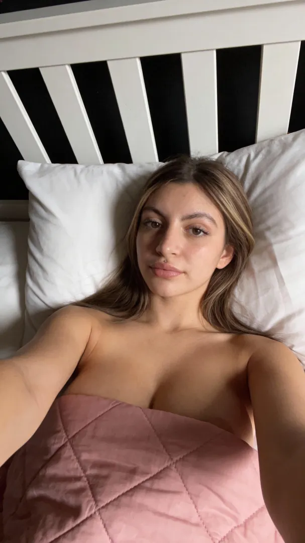 do you like tiny hips like mine posted by Fluid-Courage5704