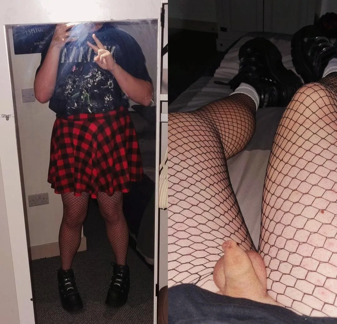 Do you like whats under my skirt? posted by _fayeeee