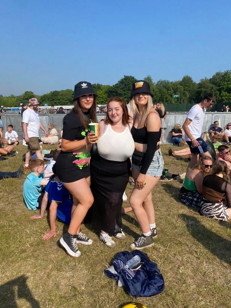 Do you prefer my big tits or their small tits? posted by NoCanary7613