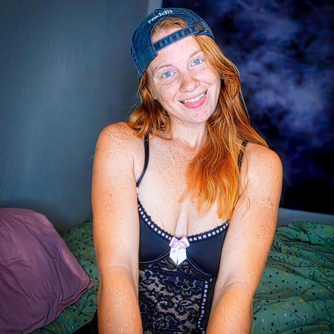 do you see me as artsy or sporty? posted by --lily-rose--