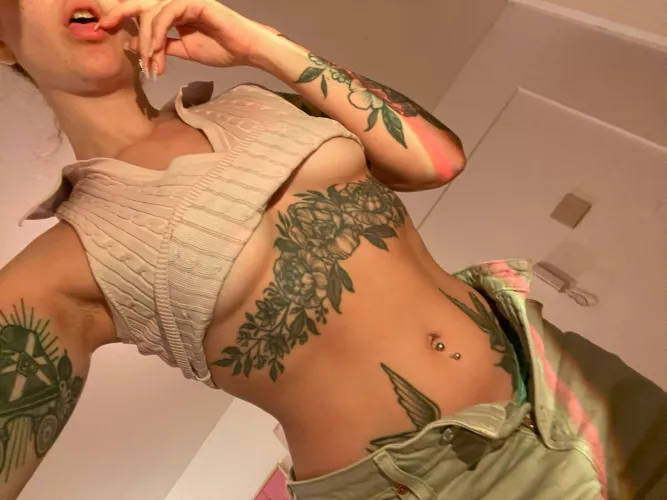 do you still love my belly? by Vegan_creampie