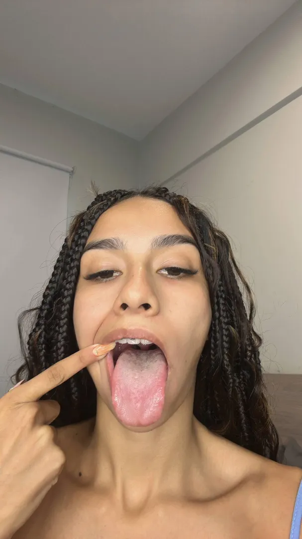 Do you think I can open it even wider? Try me posted by SabrinaY_Official