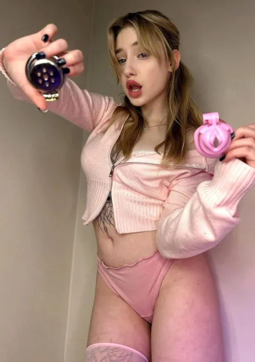 Do you think I could get you caged on our first date? by stellasweetiee