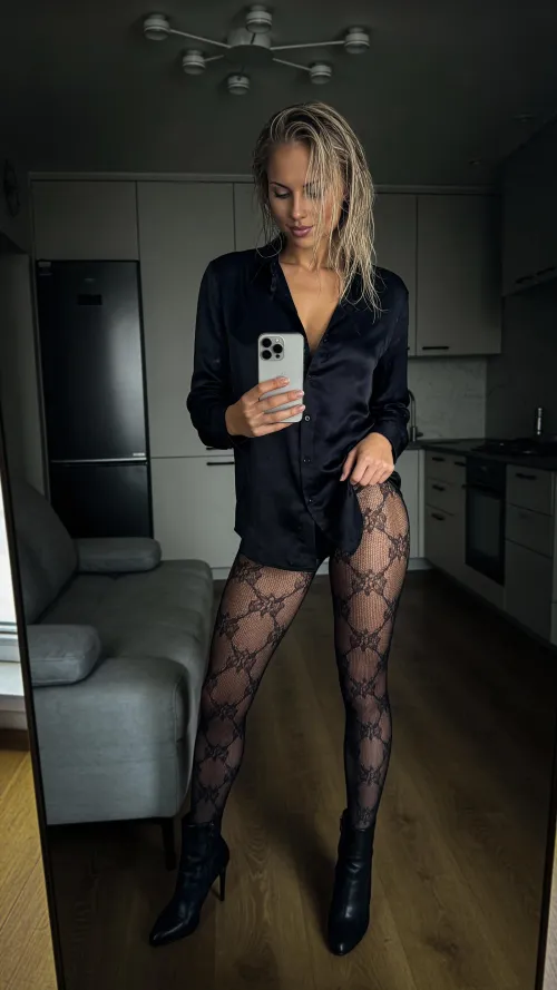 Do you think my legs are pretty? by Working-Thing1349