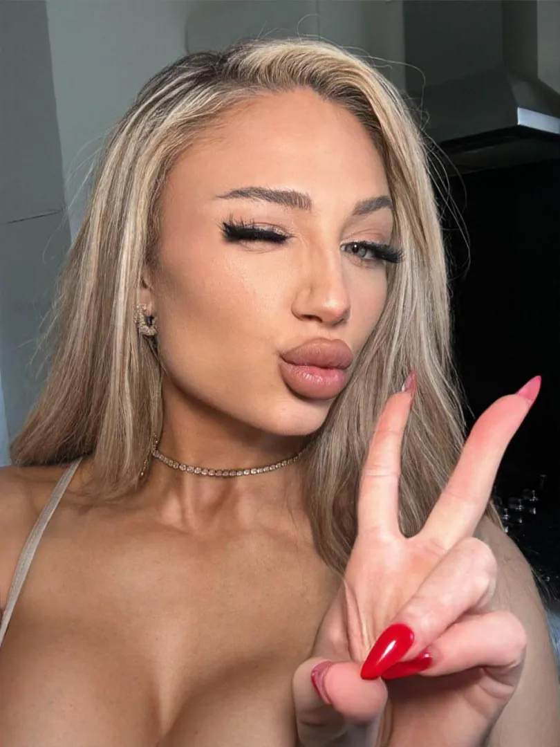 Do you think my lips is attractive? posted by poppyprinces