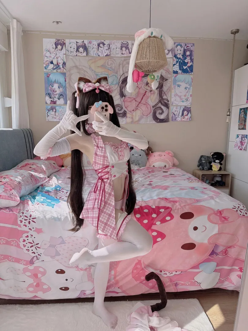 Do you wanna pet this puppy or breed me full right now? ⸜(｡˃ ᵕ ˂ )⸝♡ posted by Quick_SilverElodie