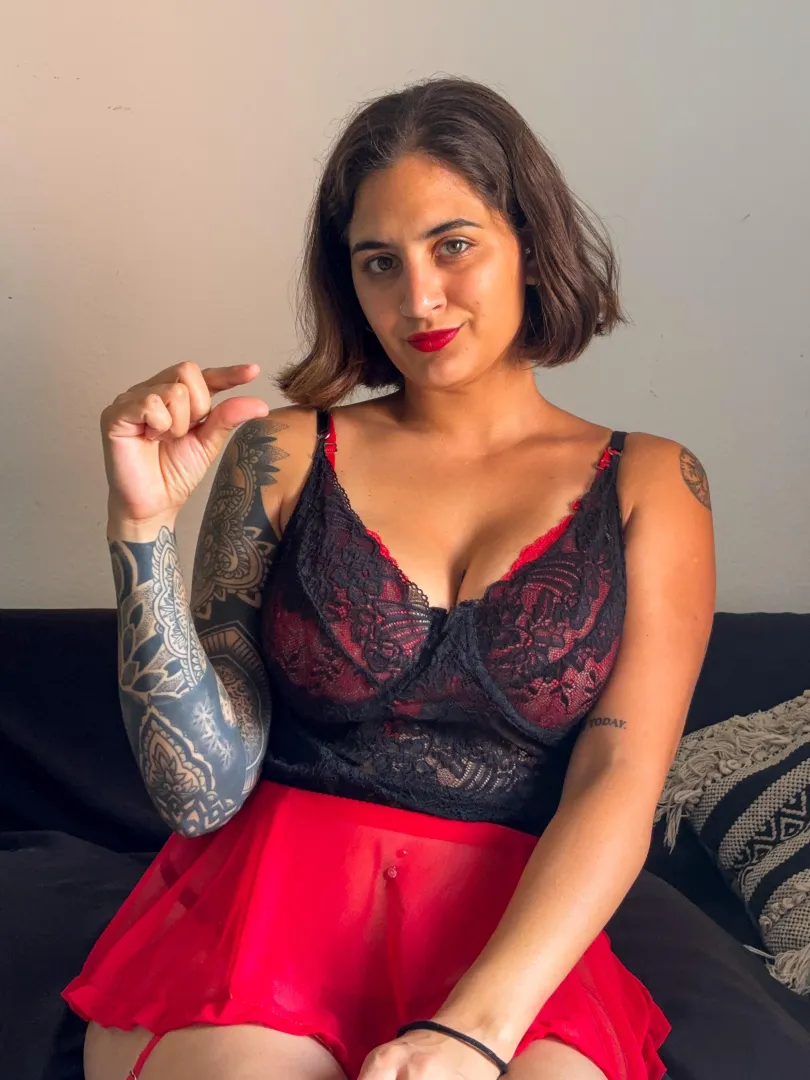 Do you want a Latina goddess to dominate you? posted by xlatingeisha