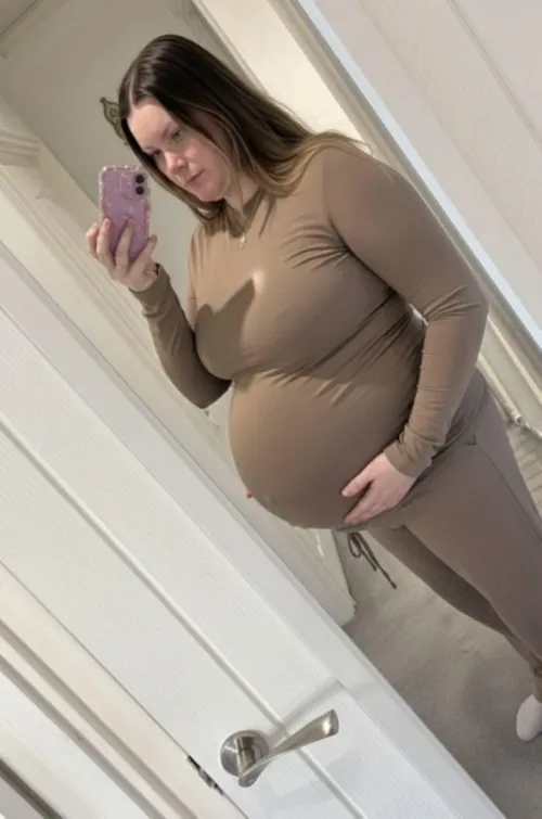 Do you want my pics without this? ;) by Lustful_Luna89