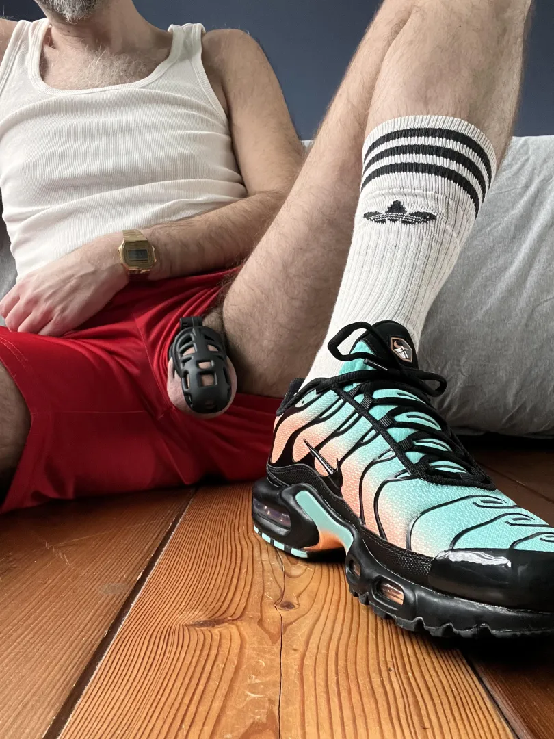 Do you want to keep the key? posted by Lobo-010