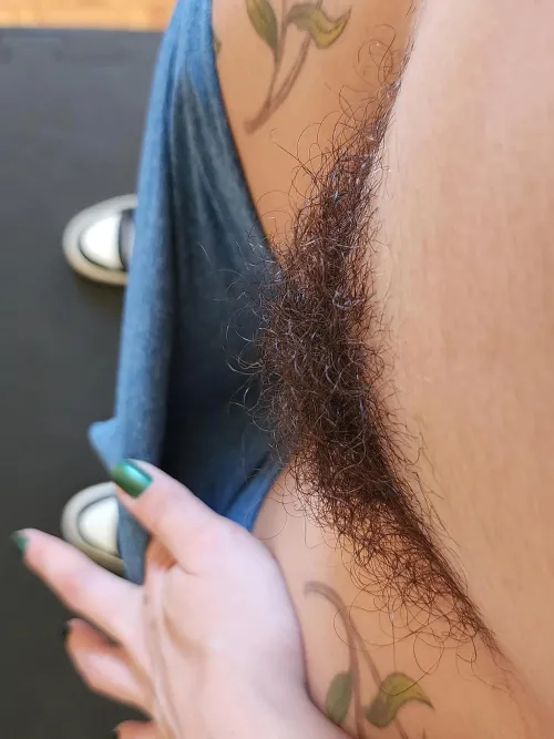 Do you want to smell the [p]ost-gym aroma? by hairyangela