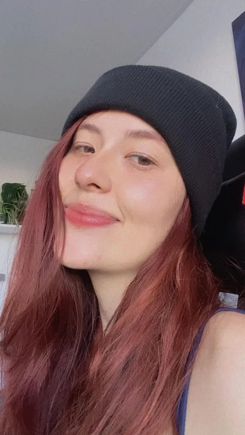 Does it look like I'm your next girlfriend? by Venuss_08