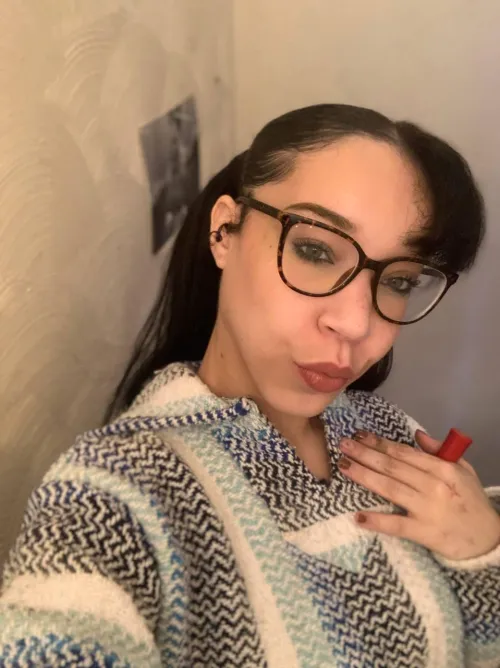 Does it turn you on if I call you daddy? by delphiraexo