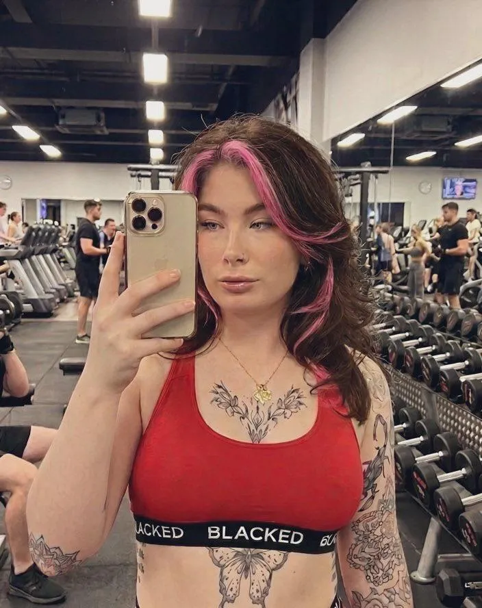 Does it turn you on seeing me in public like this? posted by MayyMaviss