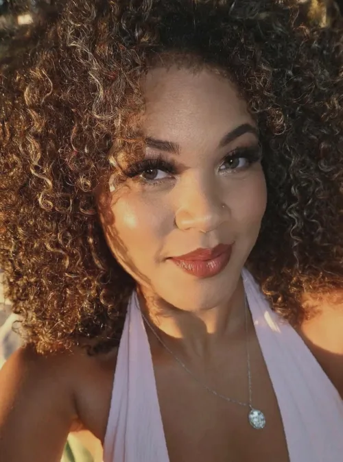 Does my butt look tasty to you? by WavyAndWonderful