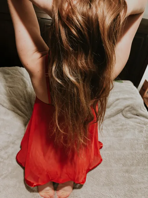 Does she have to know?  by sweet_pea02xxxx