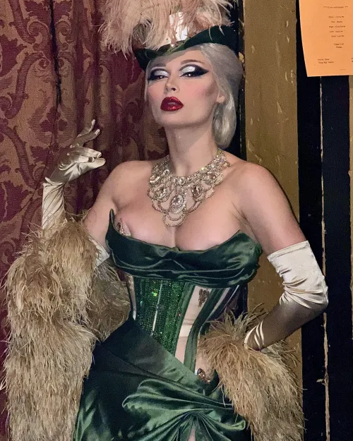 Does the flash make my eyes look kinda demonic? by LilChereBear