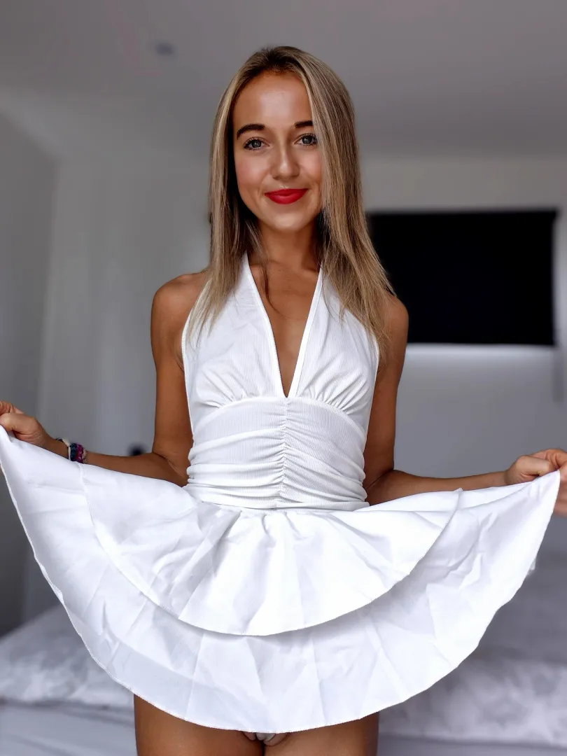 Does this dress look good on me? Honest answers only, please  posted by QueenKongFitness