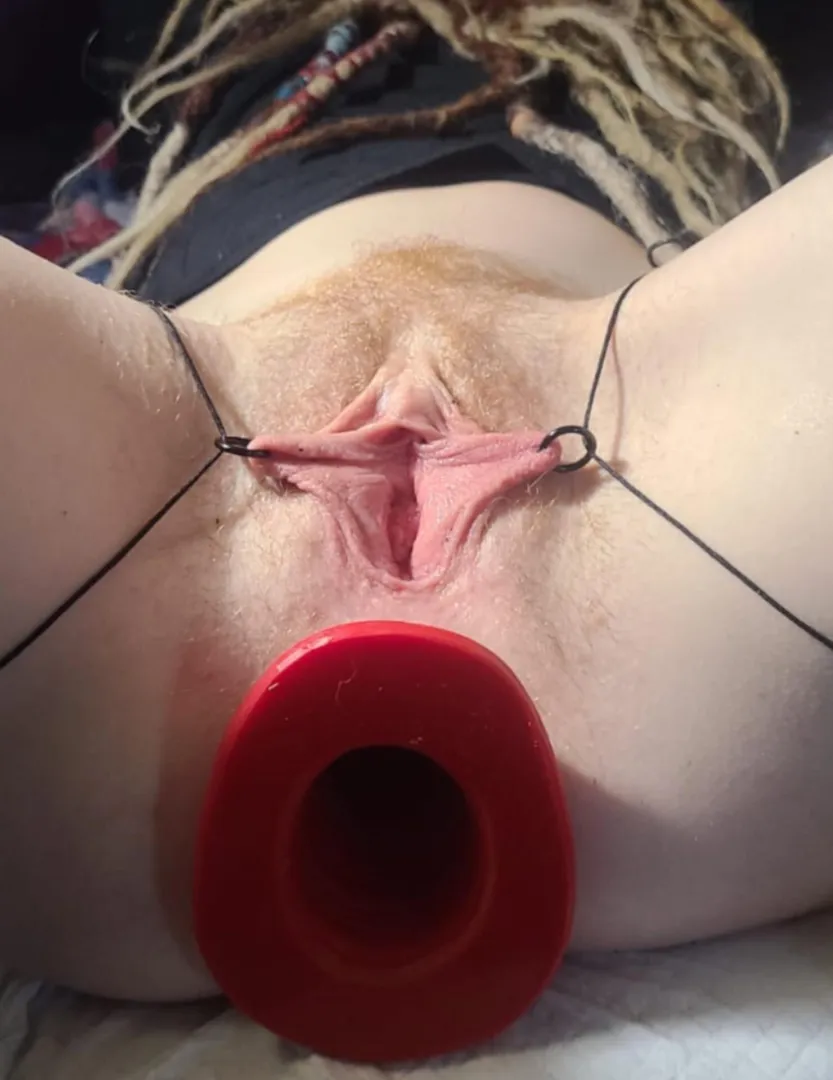 Does this look inviting to you ? What would you do with my hollowed out asshole? posted by FireFairySlut