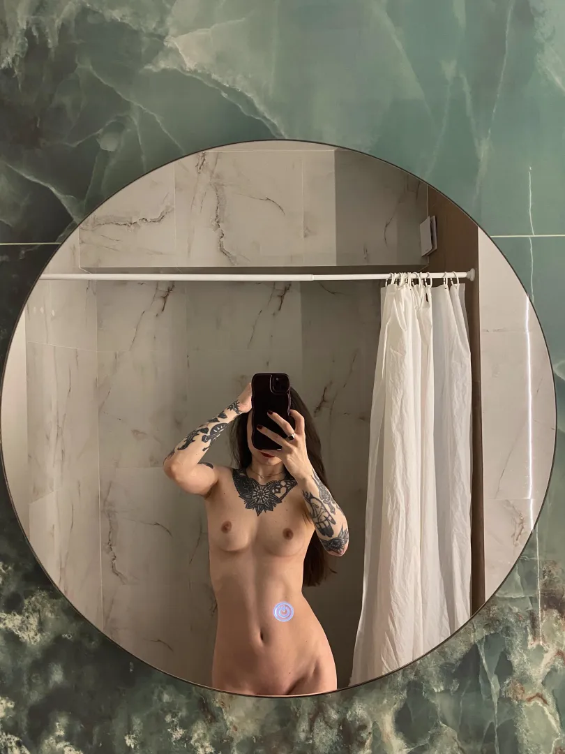 Does this make you hard? posted by annyxralphs