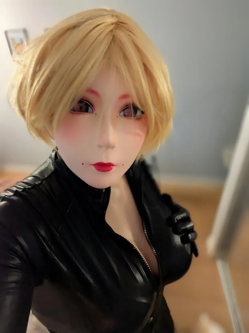 Dolled and waiting posted by ChihiroWatanashi