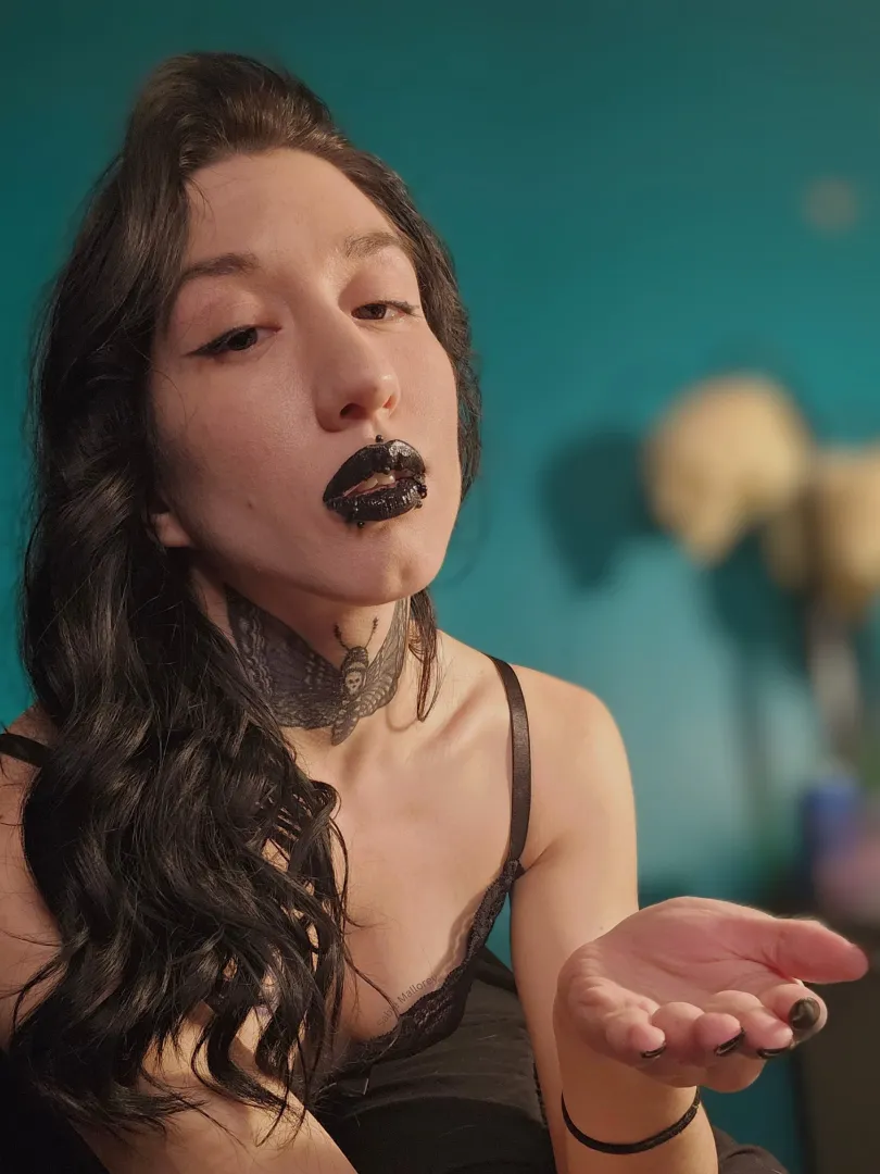 Don't be shy silly puppet, You're only torturing yourself by staying away posted by SableMallorey