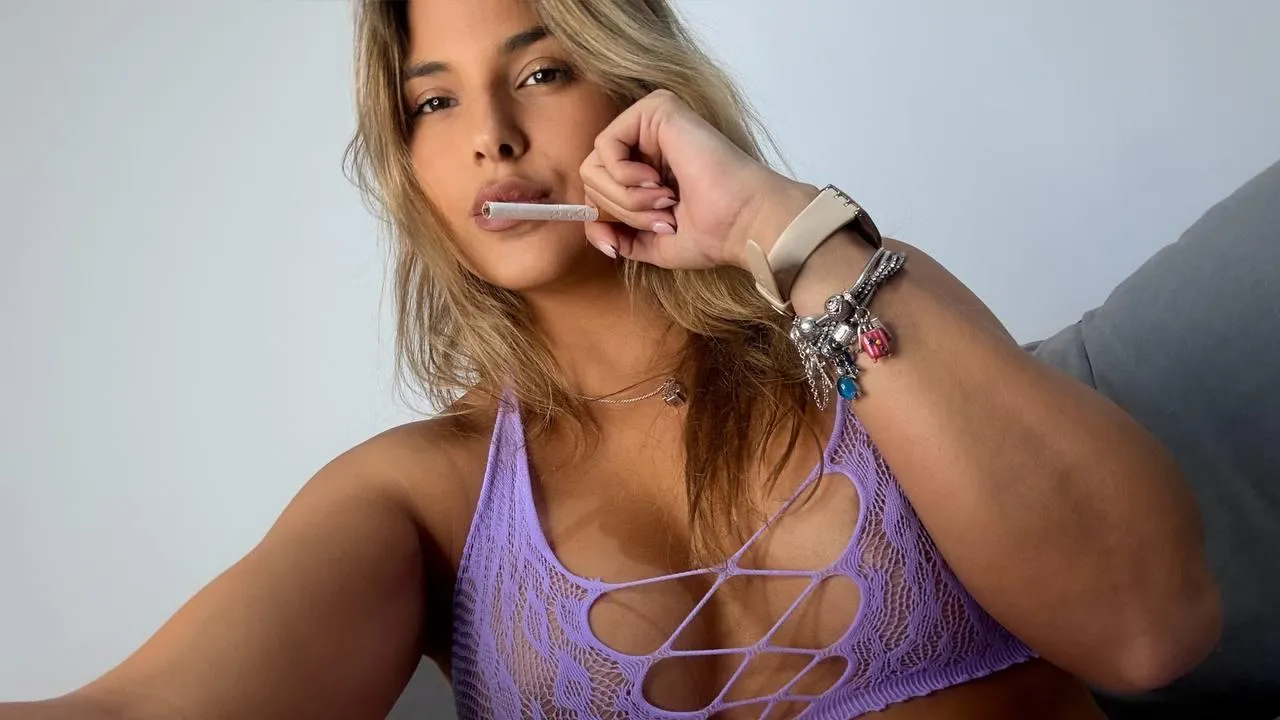 Don’t feel cold with a cigarette posted by Putrid-Decision2263