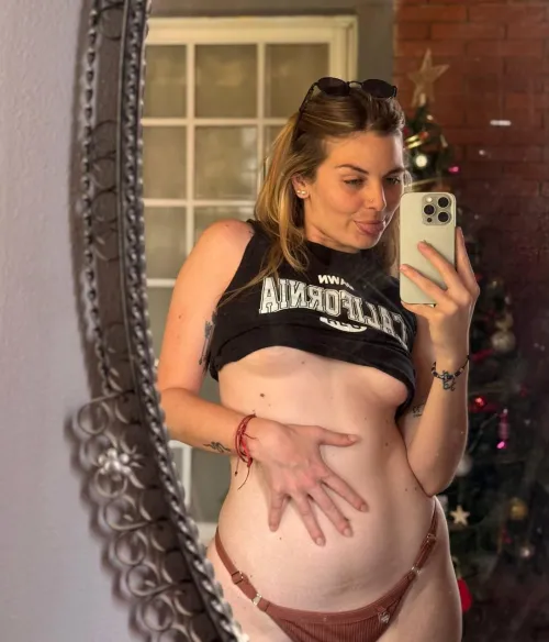 Don't hesitate to pull it up <3 by HamsterPowerXXX