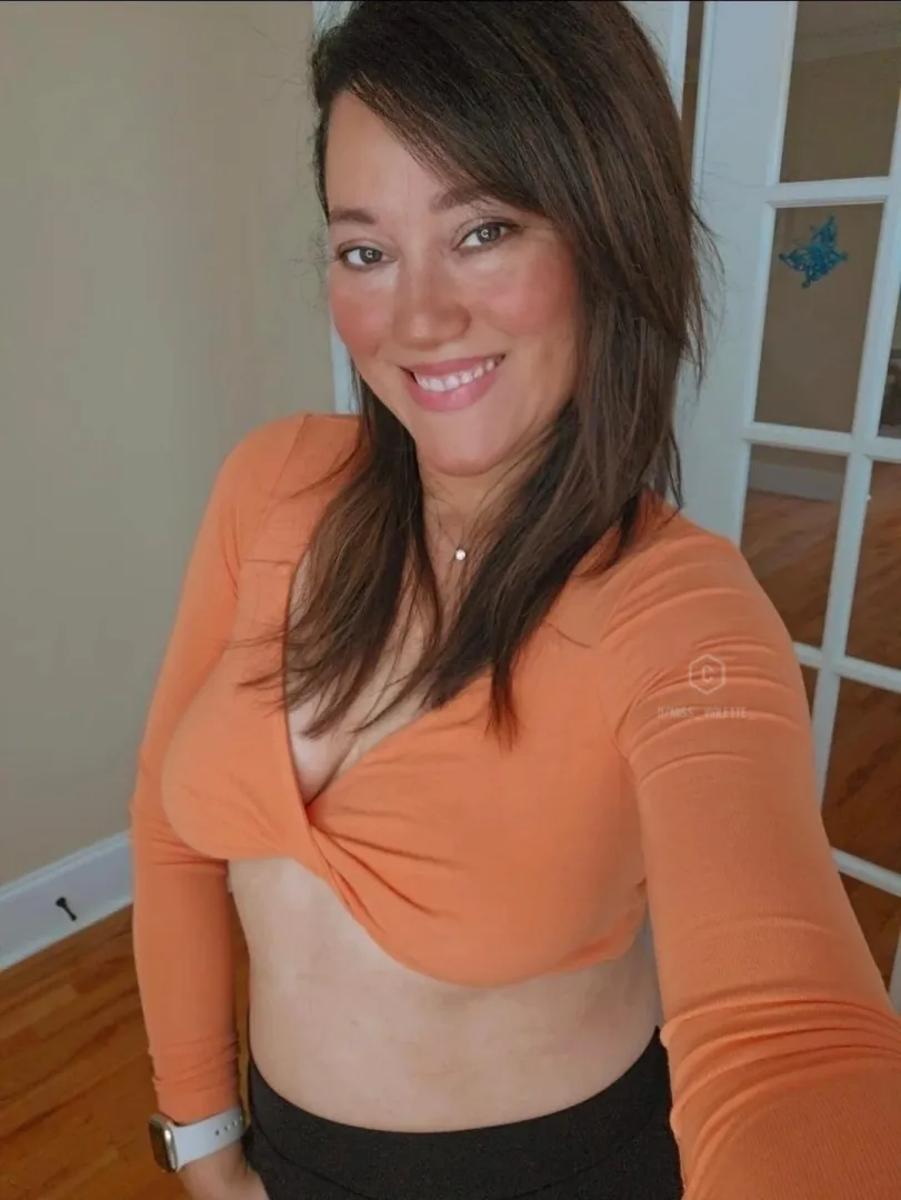 Don’t let the sweet face fool you… I know exactly what I’m doing posted by miss_violette_