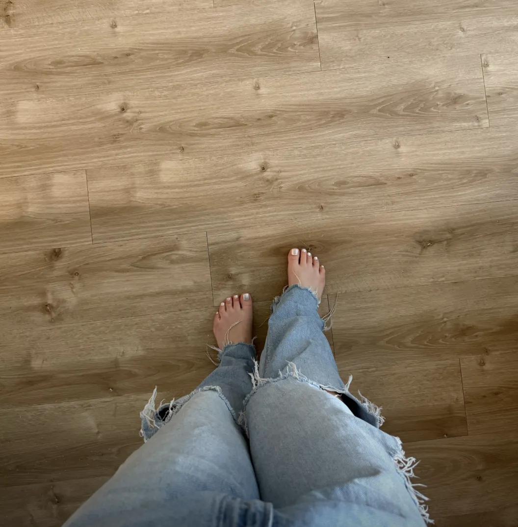 Don't these toes just look like they're asking to be sucked on? posted by KiKiEvergreen